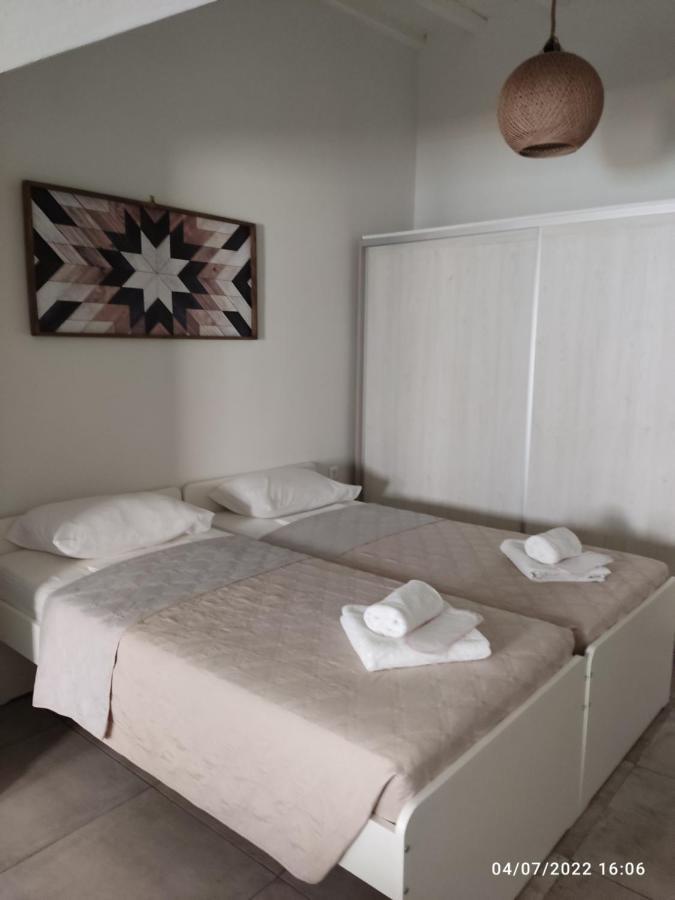 Smyrnis Apartments エルムポリ エクステリア 写真